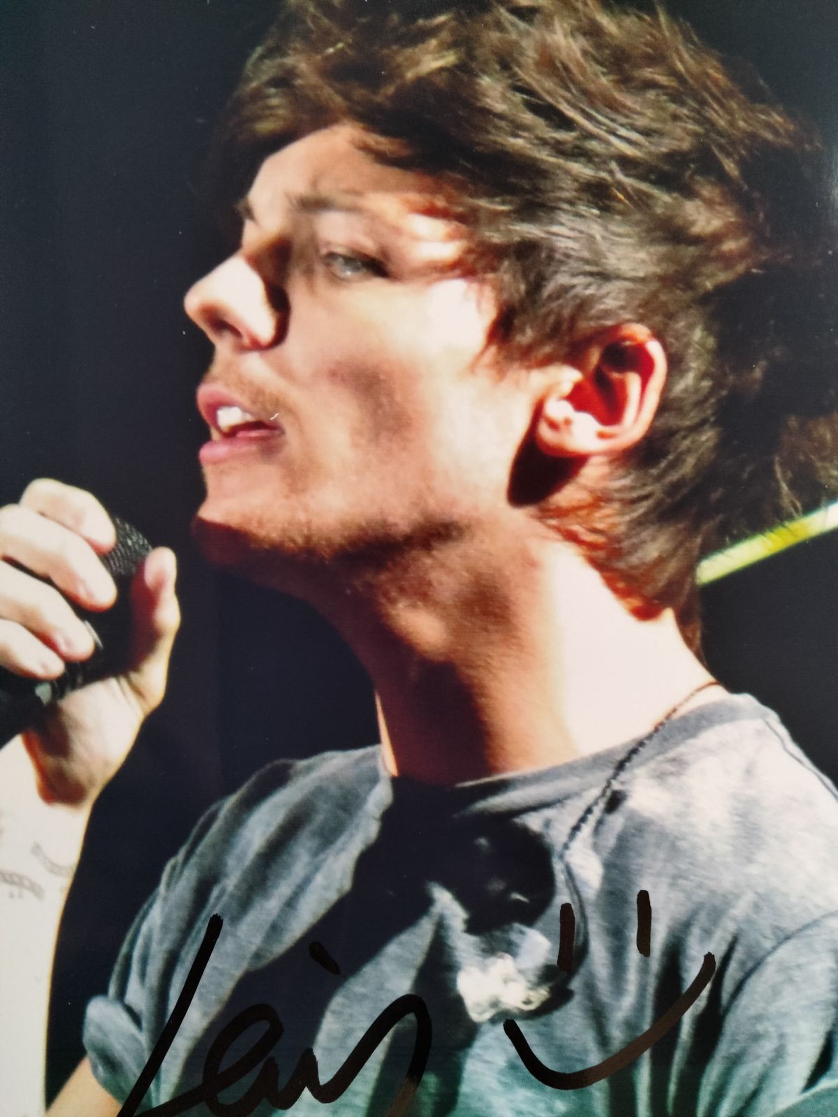 ルイ・トムリンソン直筆サイン入り超大型写真…Louis Tomlinson