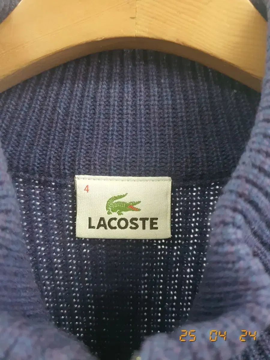 100