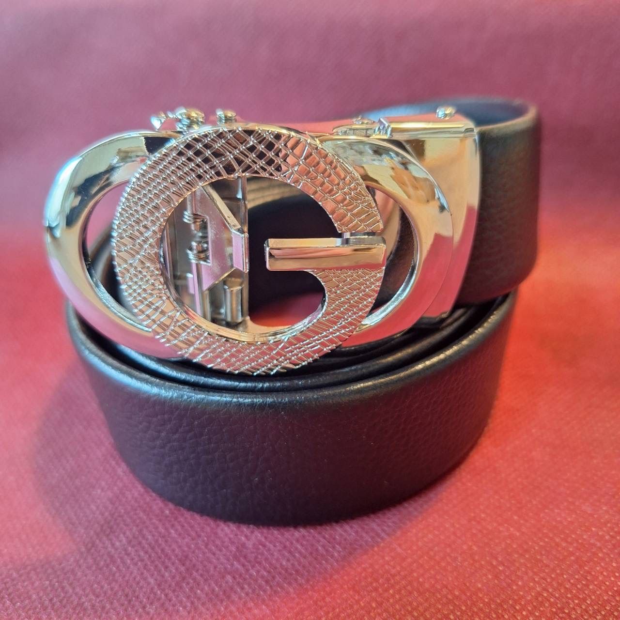 新品 並行輸入品 GUCCI グッチ ベルト ブラック ゴールド - メルカリ