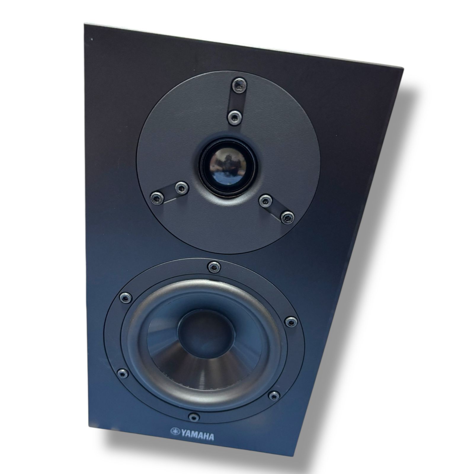 YAMAHA NS-BP200 スピーカー　ヤマハ ヤマハNS-BP200をレビュー、3回買ったぼくの体験談。値段が安い