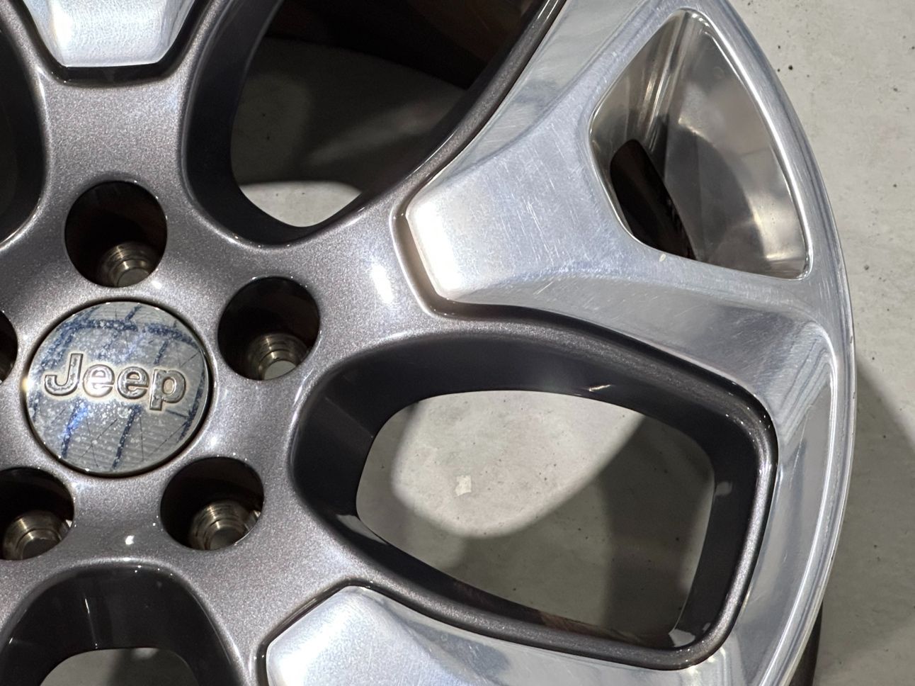 Jeep ジープ コンパス M6 純正 18インチ 7J+40 PCD110.0 5H ハブ径71.5