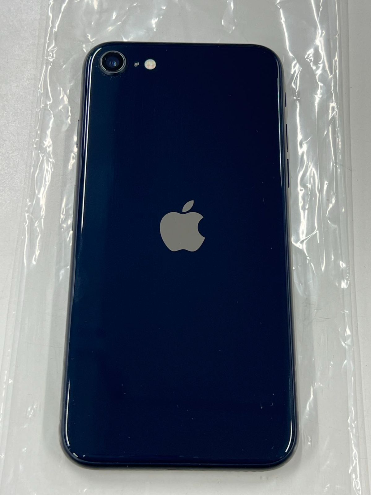 【バッテリー96%】iPhone SE3 256GB ブラック　SIMフリー 楽天市場】バッテリー新品 【中古】 iPhoneSE3 64GB スター