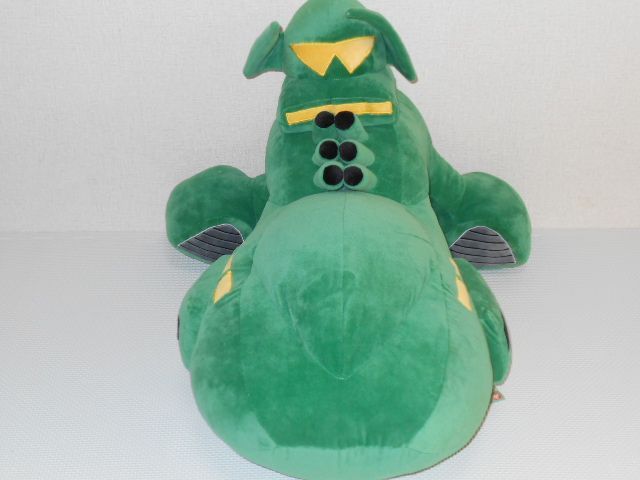 機動戦士ガンダム ひとやすみ戦艦クッション シャア専用 ムサイ タグ付