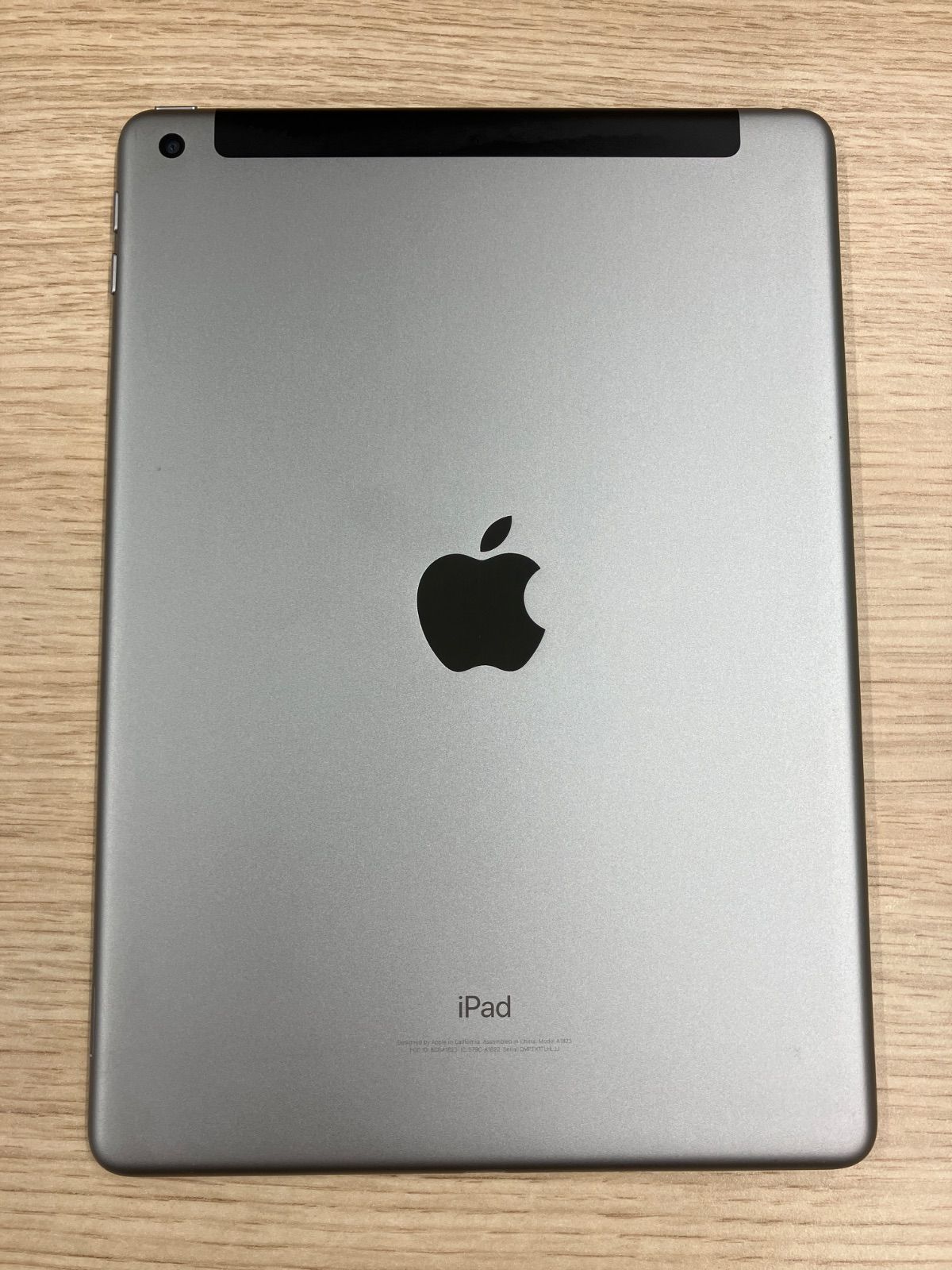  美品 整備済み iPad 5th 32GB A1823 アイパッド 第5世代 タブレット iPad本体