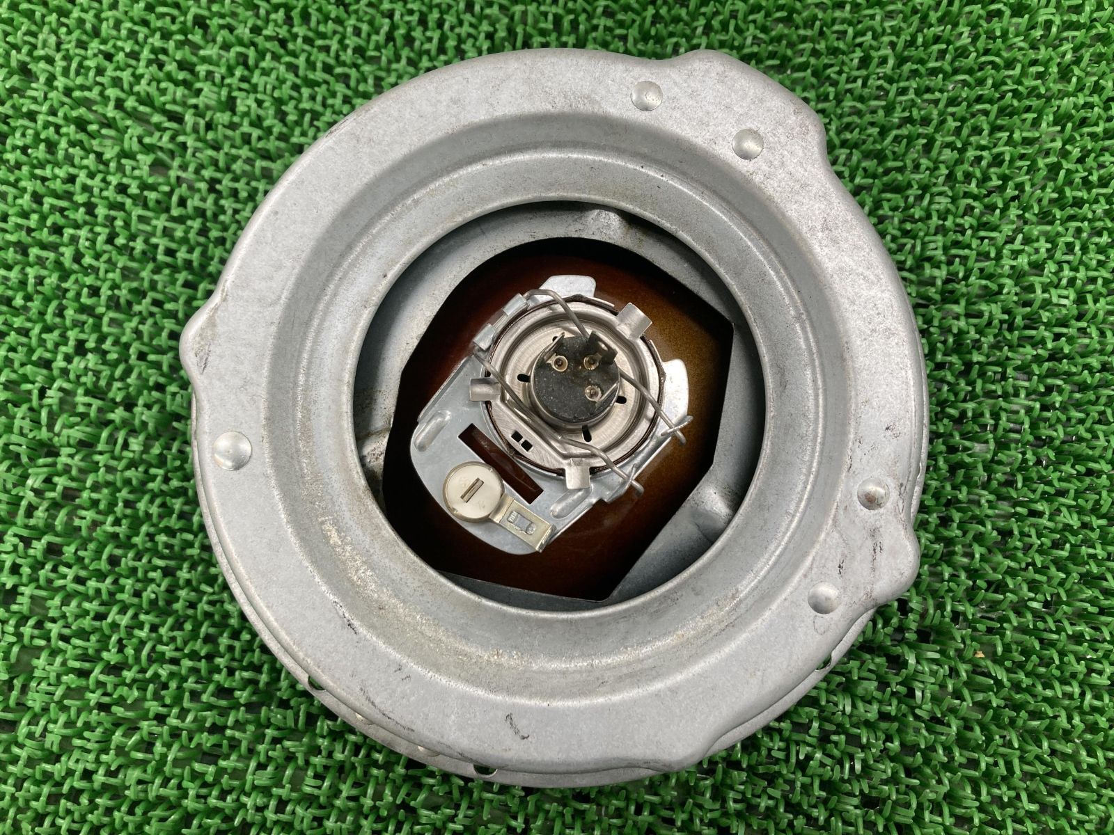 専用部品 FLSTC1340 ヘッドライト 50R-00334/302-111145 ハーレー 純正