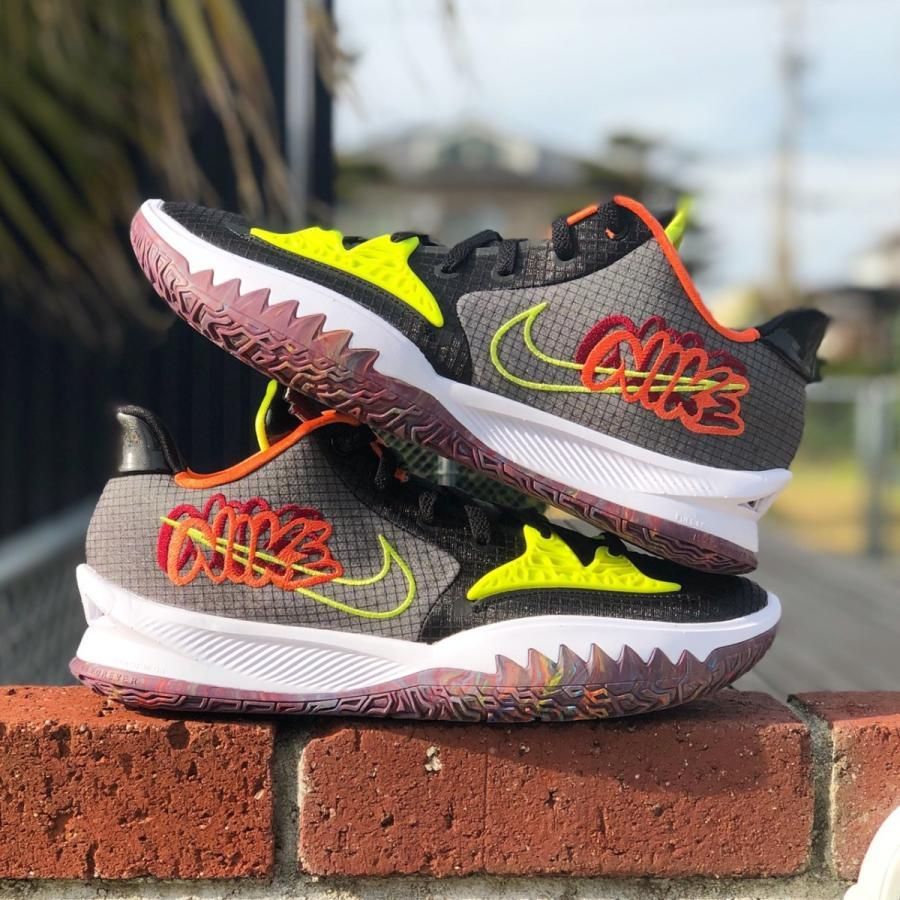 愛*様 ナイキ カイリー 4 EP ハロウィン 28.5 ㎝ KAYRIE KYRIE IRVING NIKE ナイキカイリー4EP ハロウィン