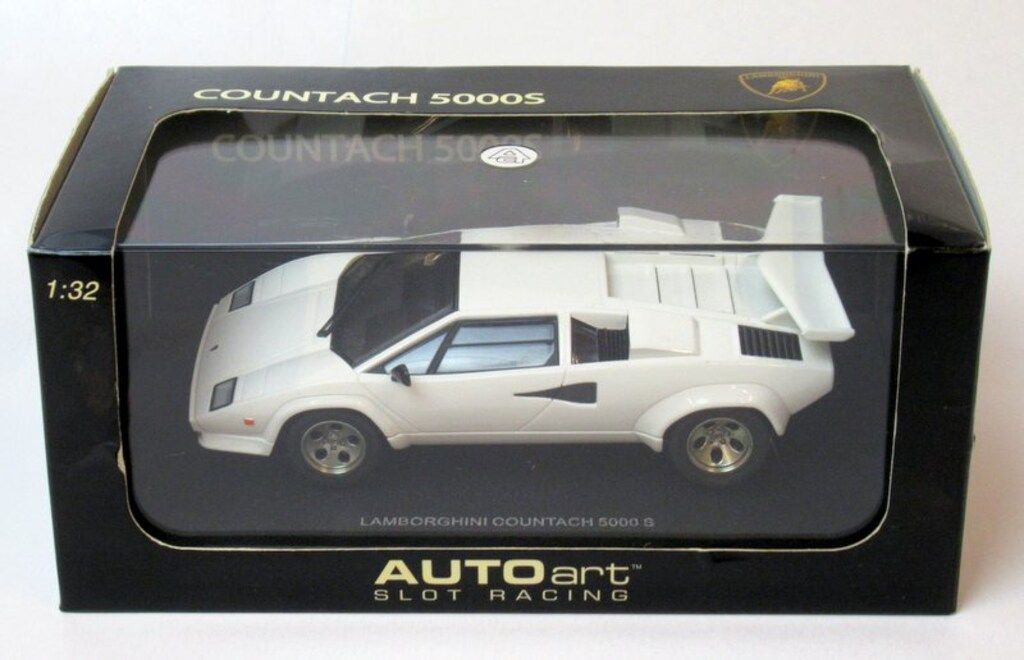 未開封 1/18 Lamborghini Countach 5000S ホワイト 未開封 1/18 Lamborghini Countach 5000S ホワイト