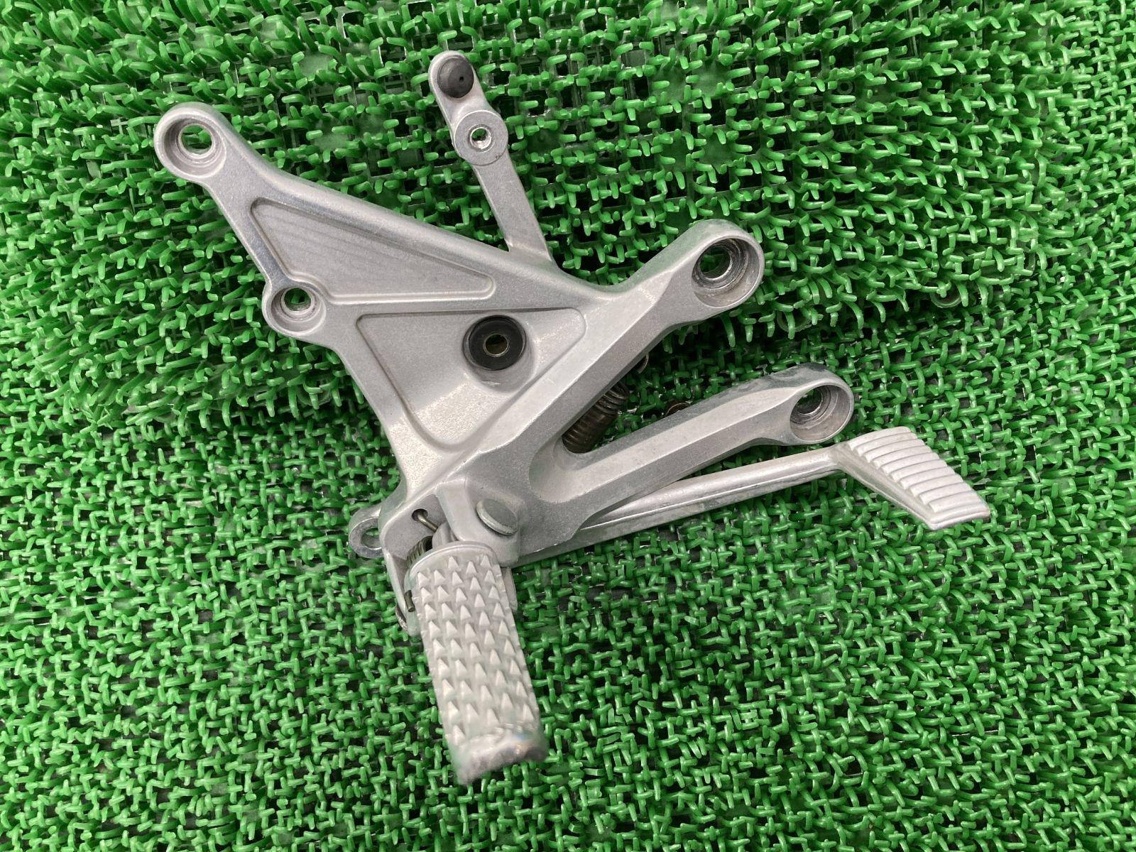 CBR1000RR ステップ 右 MEL ホンダ 純正 中古 バイク 部品 SC57 メイン