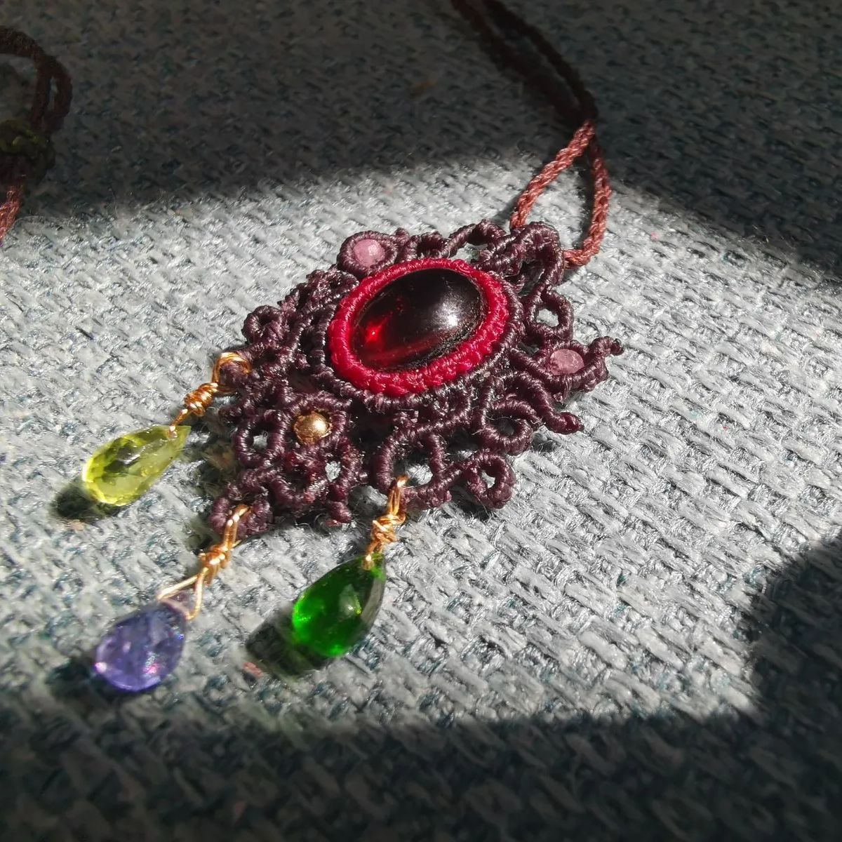 魔女のブローチ(マクラメネックレス) アウトレット アベンチュリン