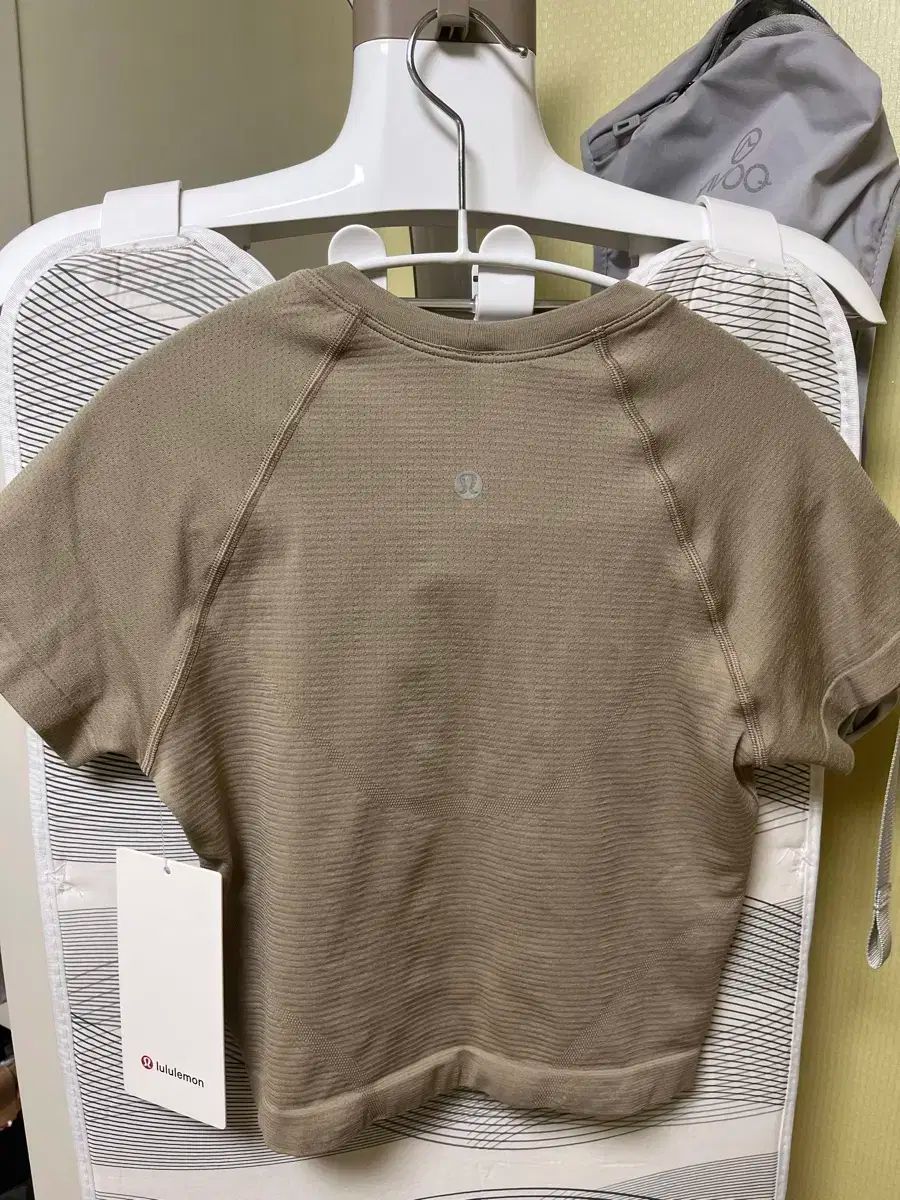 ルルレモン スウィフティ