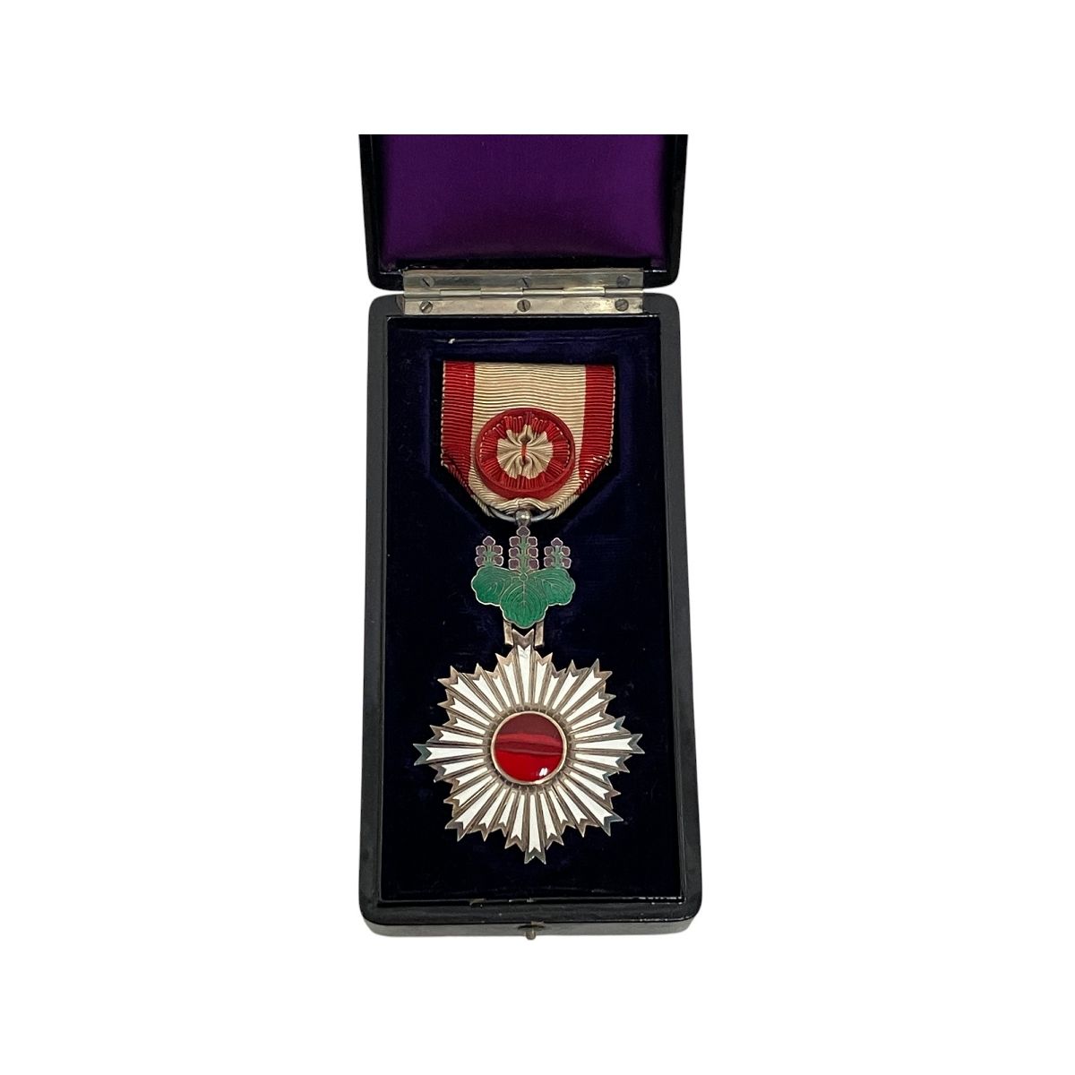 勲四等旭日小綬章 勲4等 日本勲章 旭日章 箱 ケース付き 中古