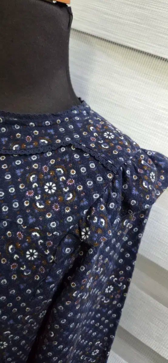 Thursday Island フラワー パータン ロング ONE PIECE 長袖