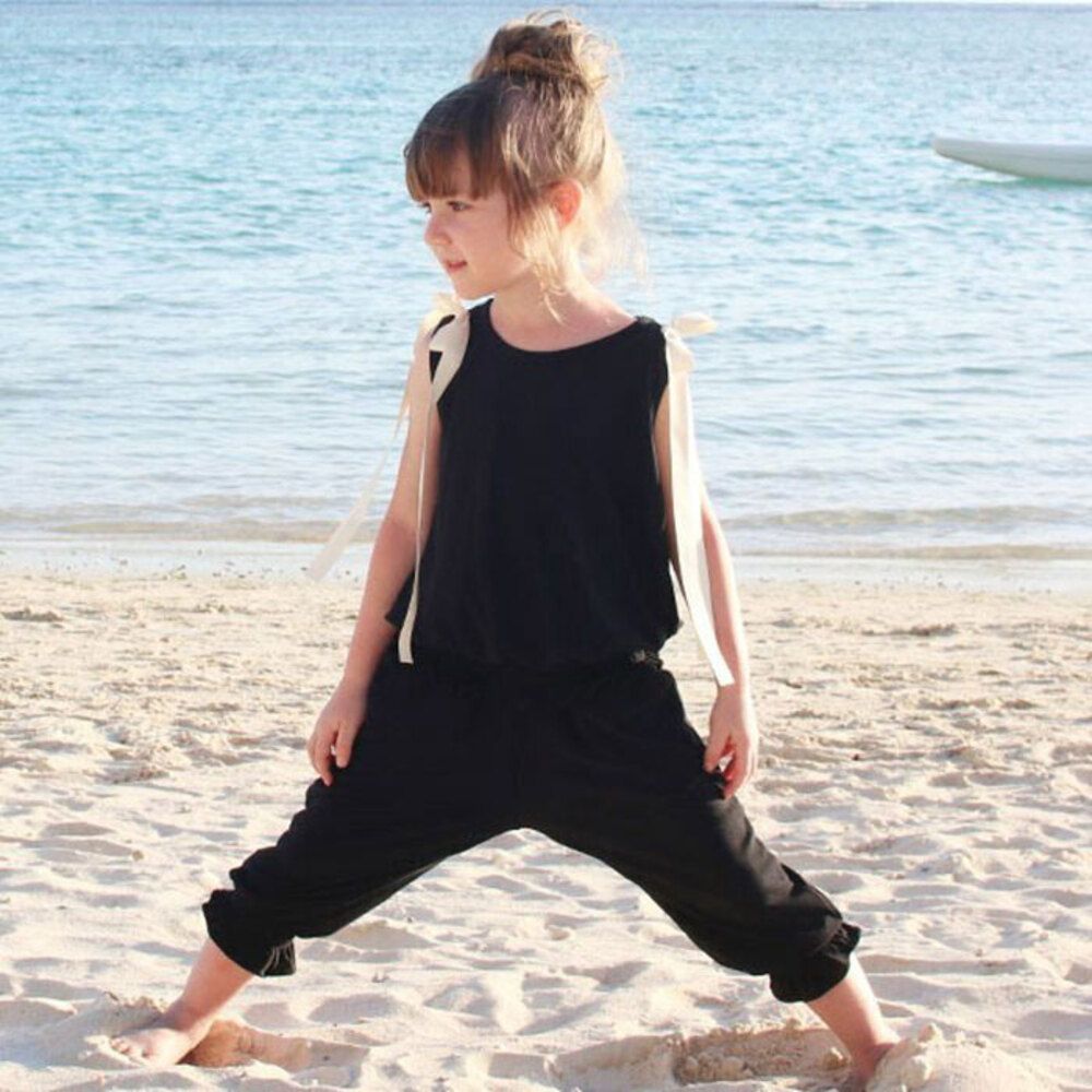 ブラック 110cm ボウ7分丈パンツ×タンクトップ上下セット キッズ 女の子 おしゃれ 服 セットアップ 上下セット 夏 10006331 タンクトップ ノースリーブ パンツ 7分丈パンツ 七分丈パンツ リボン かわいい 大人っぽい