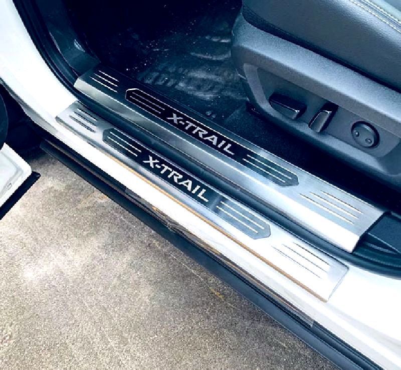 エクストレイル T33 SNT33 用 ステンレス スカッフプレート シルバー