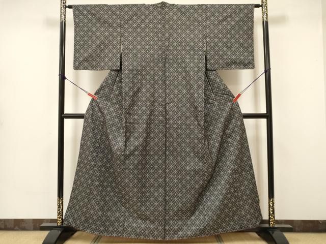 平和屋着物□本場大島紬 7マルキ 花菱文 正絹 逸品 未使用