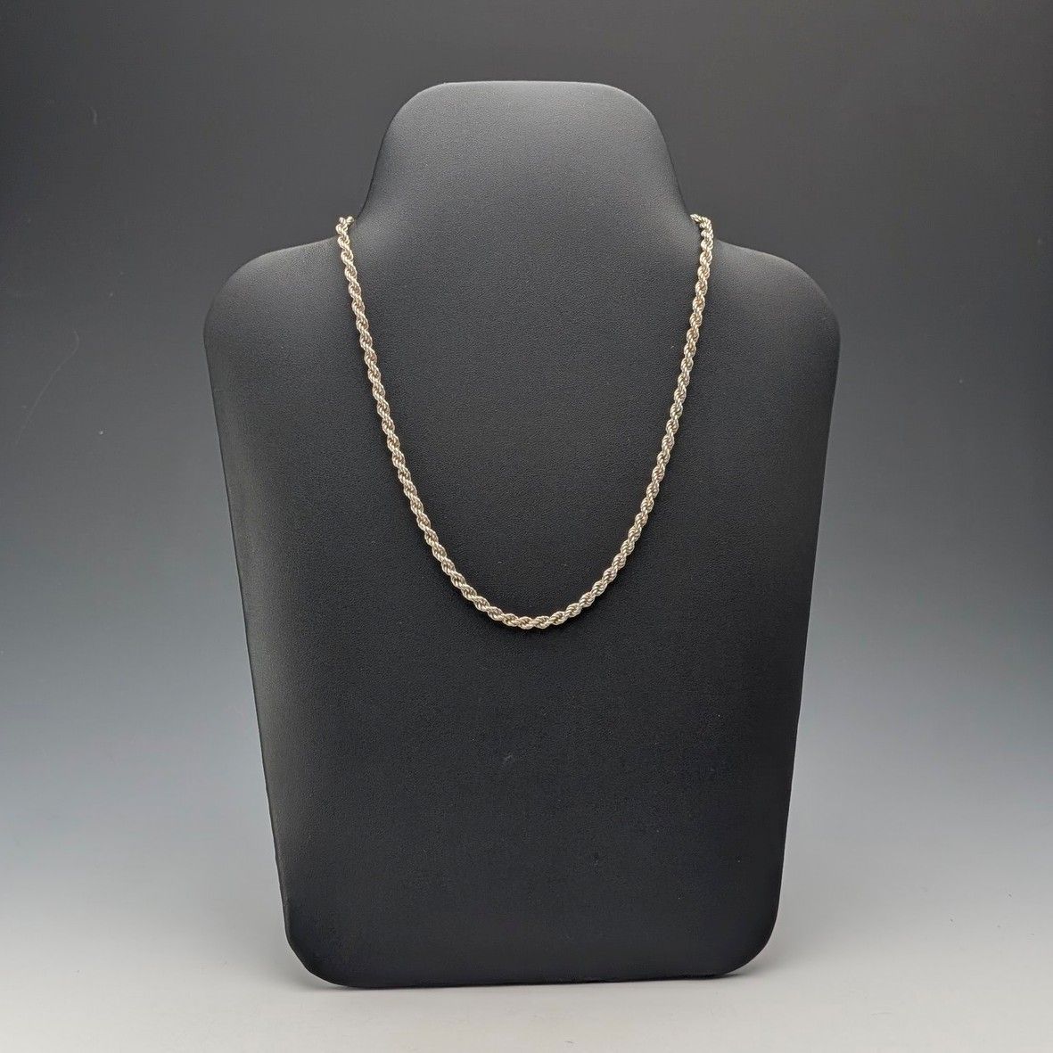 英国ヴィンテージ 純銀製 ツイストチェーン ネックレス45cm 9g G.H.G