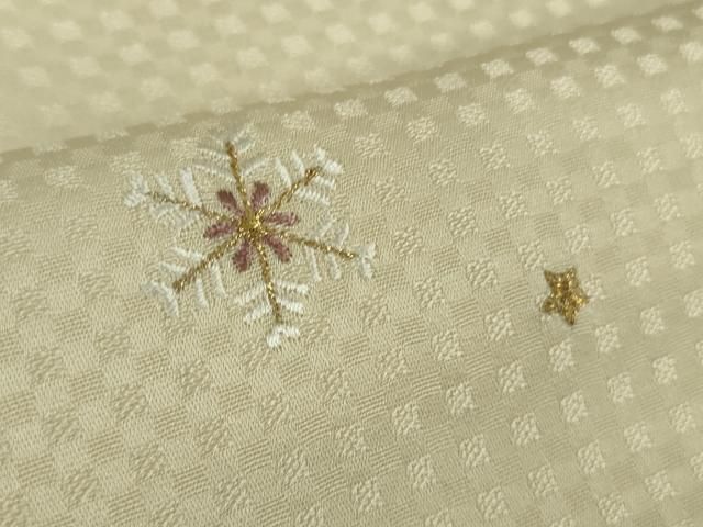 平和屋着物□極上 小紋 総刺繍 雪華 星 鳥の子色地 金銀糸 ロング丈