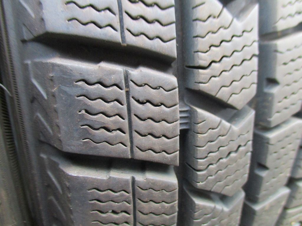 ダンロップ WM02 175/65R15 スタッドレス 4本セット 23年製 Amazon.co.jp: ダンロップ(DUNLOP) 175/65R15 84Q スタッドレスタイヤ