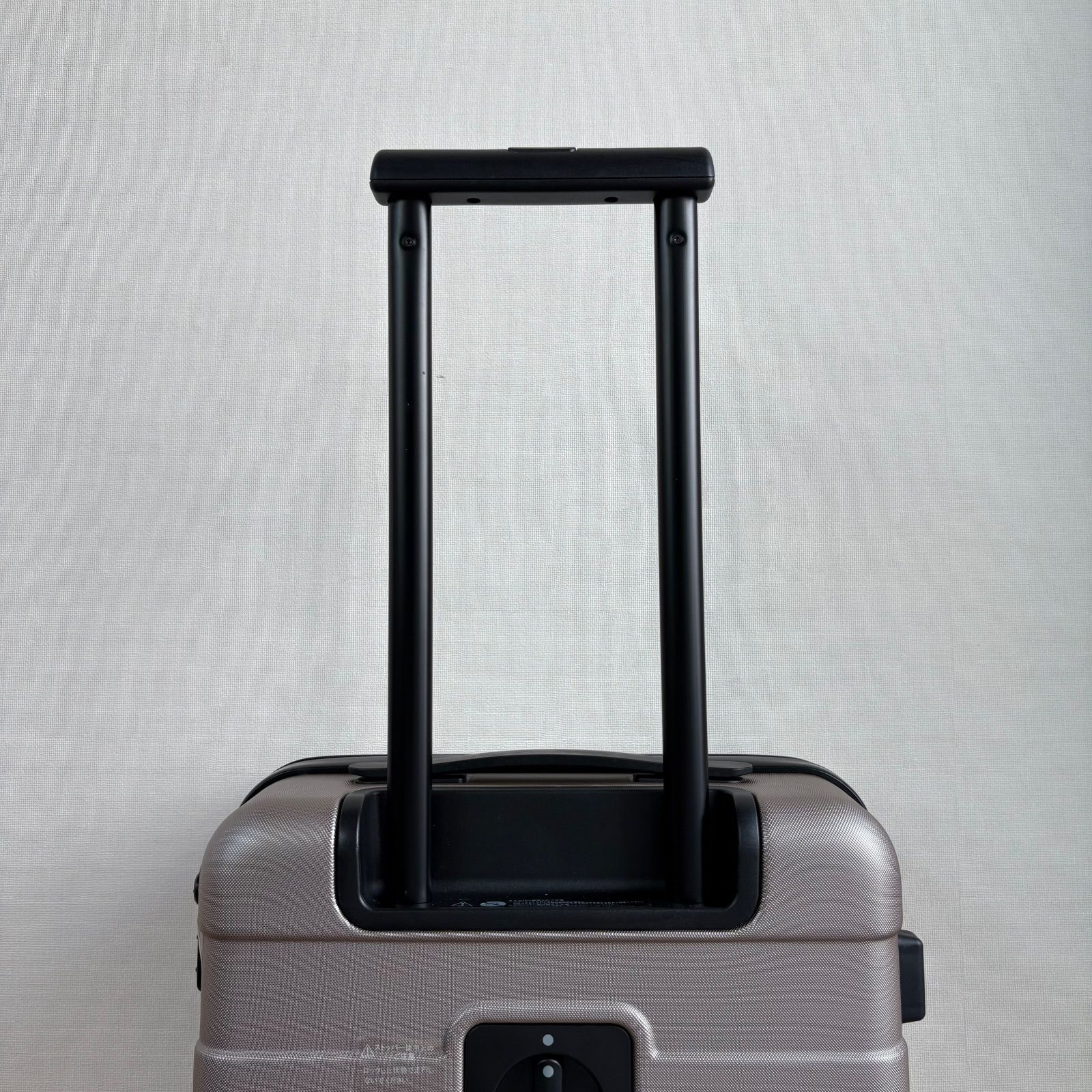 【驚きの低価格】 無印 MUJI バーを自由に調節できるキャリーケース 35L 36L 4輪 神秘の