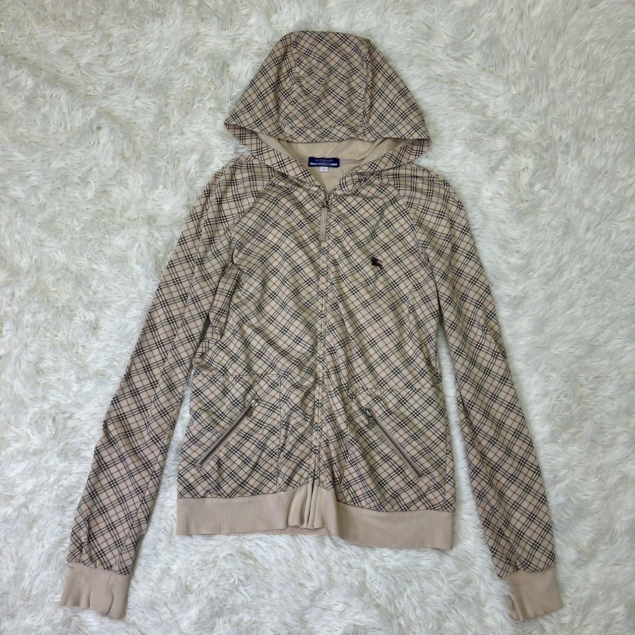 バーバリーブルーレーベル ジップパーカー フーディー ノバ
