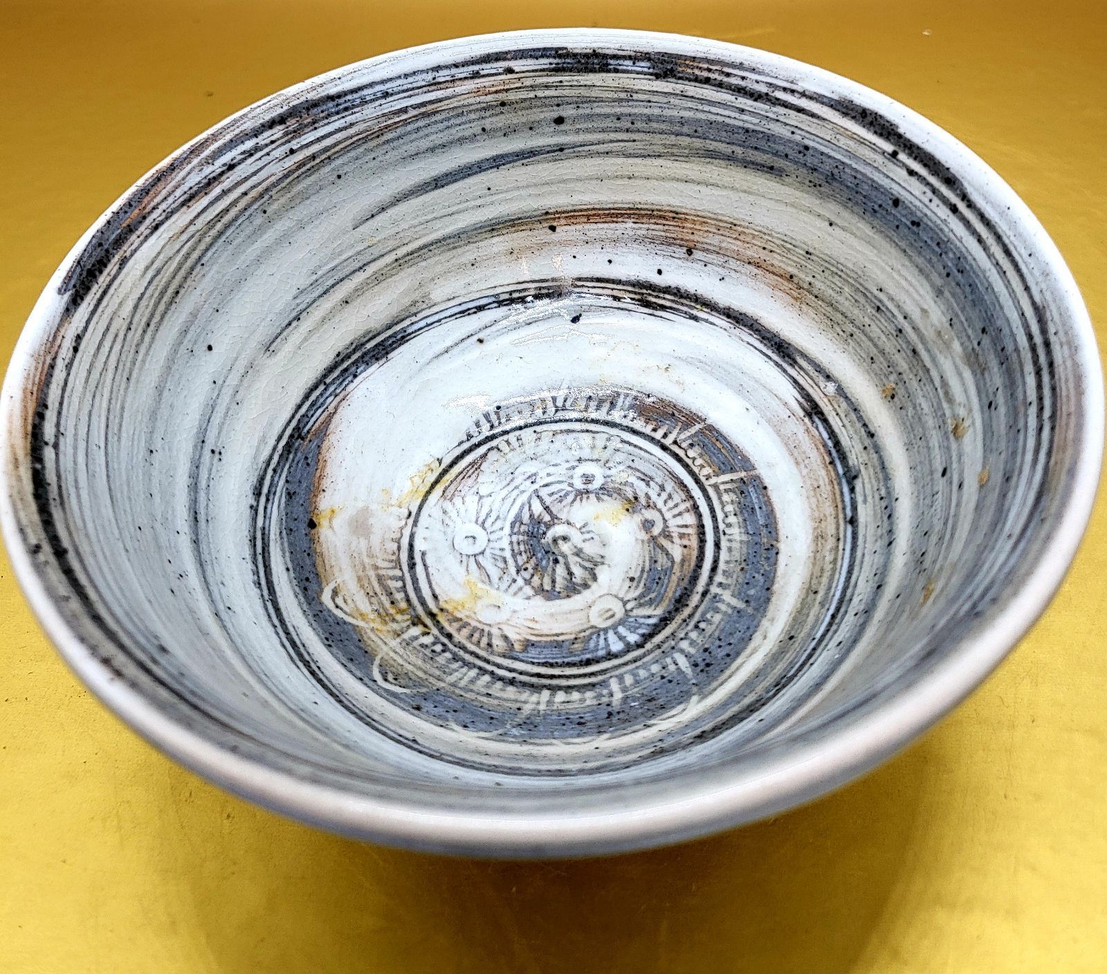 唐津焼 中里隆作 粉引三島彫茶碗 - メルカリ