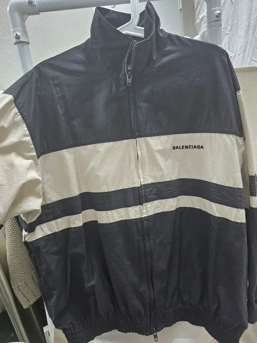 BALENCIAGA バレンシアガ