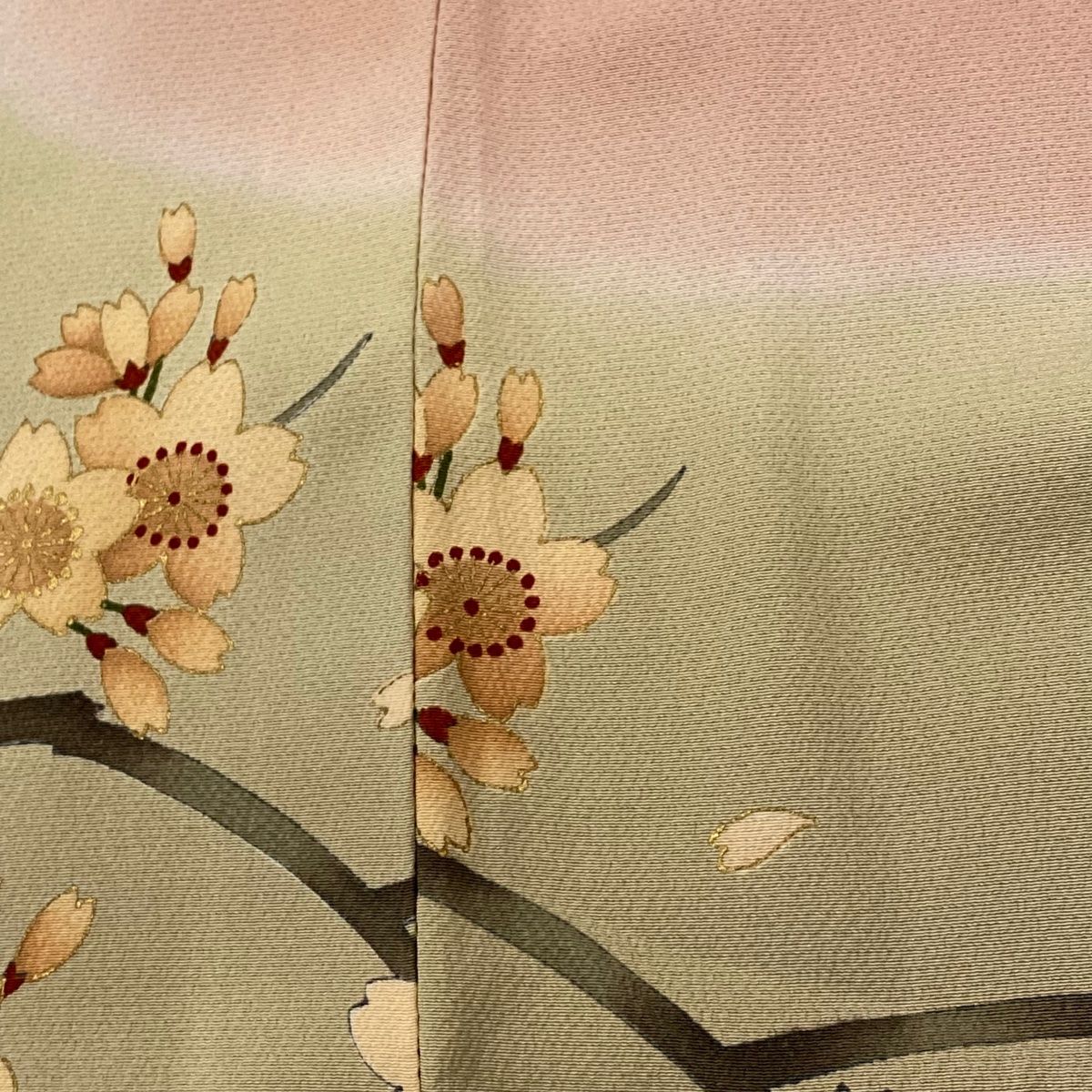 訪問着 身丈162cm 裄丈67cm M 袷 花井幸子 落款 桜 花びら 刺繍