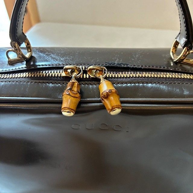 【希少】数回使用GUCCI グッチ バンブー バニティ エナメル パテントレザー 楽天市場】【大特価SALE】GUCCI （グッチ） ﾊﾞﾝﾌﾞｰ ﾊﾞﾆﾃｨﾊﾞｯｸﾞ