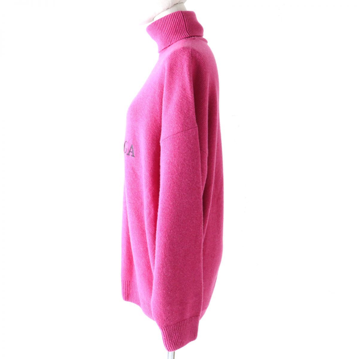 BALENCIAGA ピンク リブ編み タートルネック BALENCIAGA ピンク リブ編み タートルネック