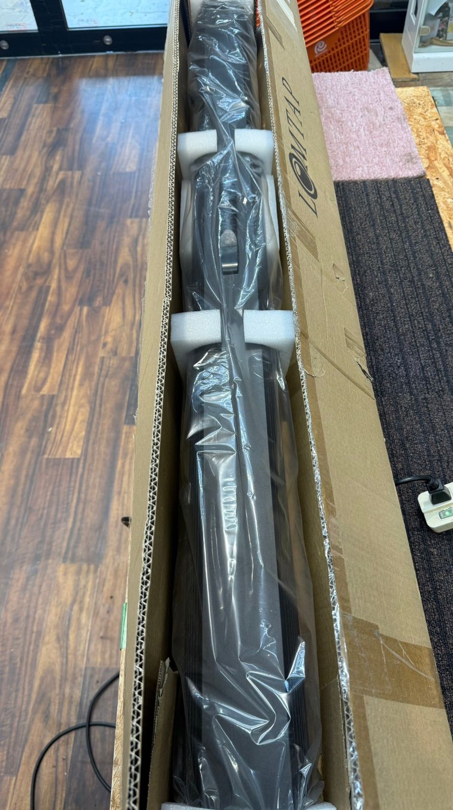 S97325 LOM TAP Floor pvolection screen 床反転スクリーン 横幅約160cm