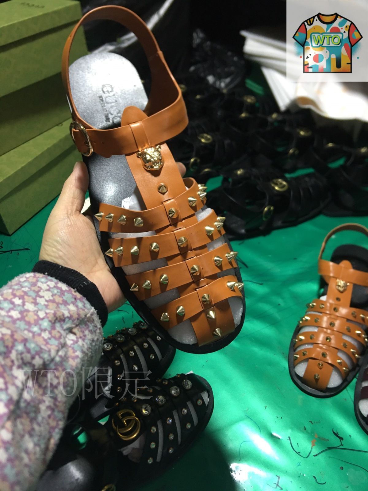 GUCCI グッチ メンズ サンダル12-VH73 - メルカリ