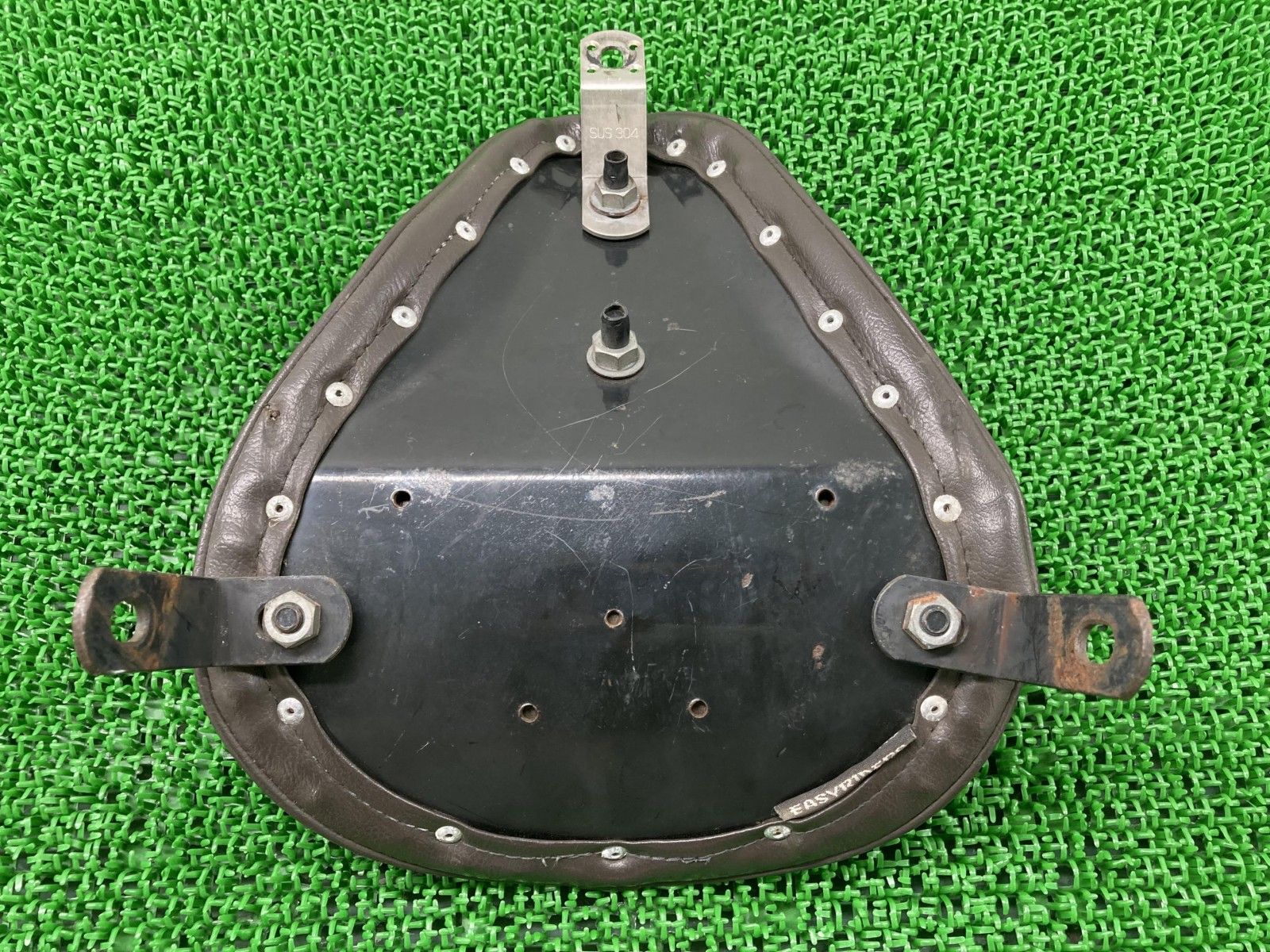イージーライダース製スティード400 シート 社外 バイク 部品 NC26