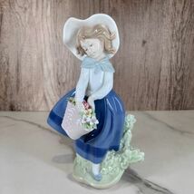 【値下げ・レア・美品】LLADRO リヤドロ 『きれいな花ばかり』 リアドロ 陶器 置物 玄関 スペイン 高級 陶器人形 フィギア 西洋 陶磁 磁器  オブジェ アンティーク ヴィンテージ