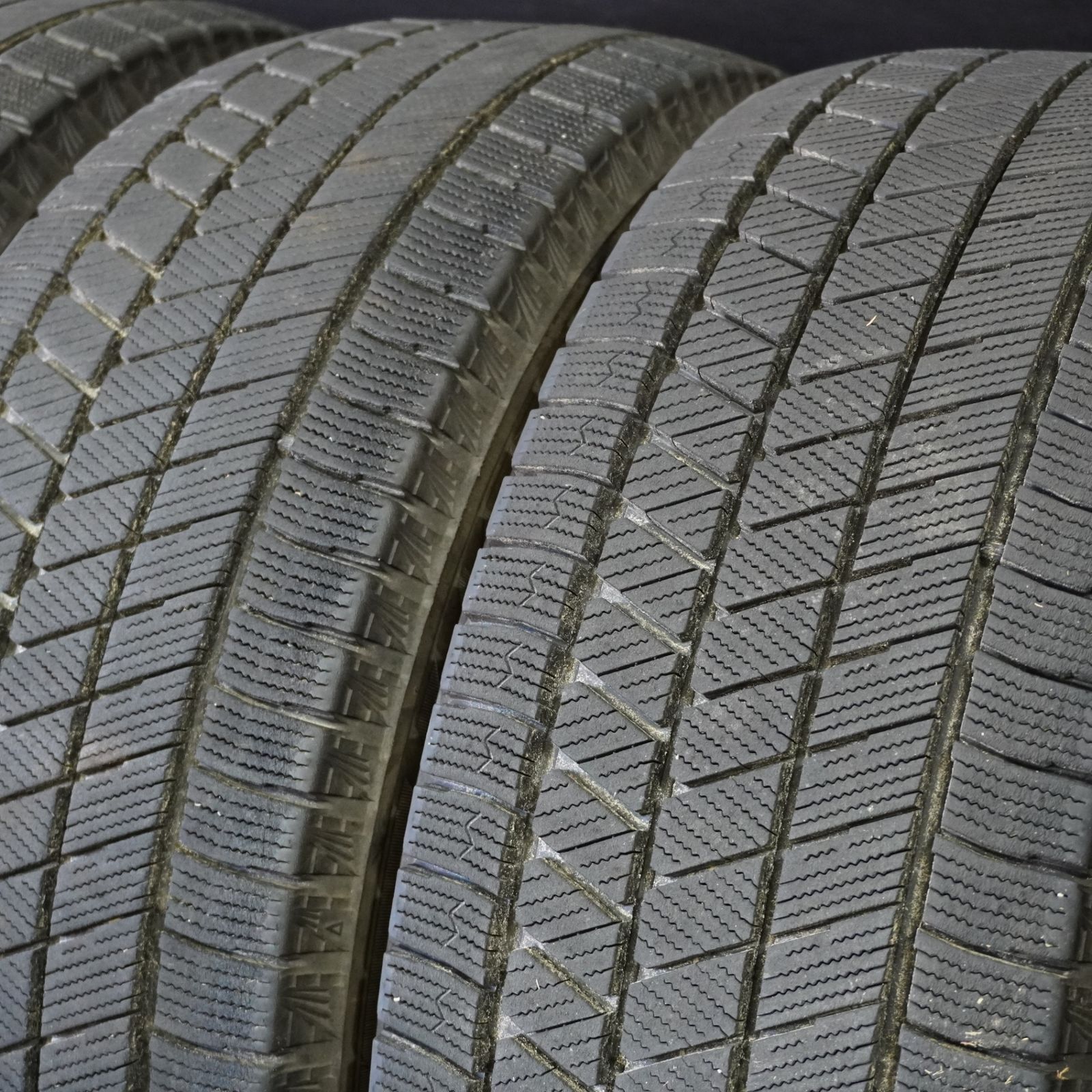 22年製 バリ山 ブリヂストン BLIZZAK VRX3 205 55R16 4本 スタッドレス プリウス 86 カローラスポーツ BRZ インプレッサ等 FFCRYSTALESIA_COM