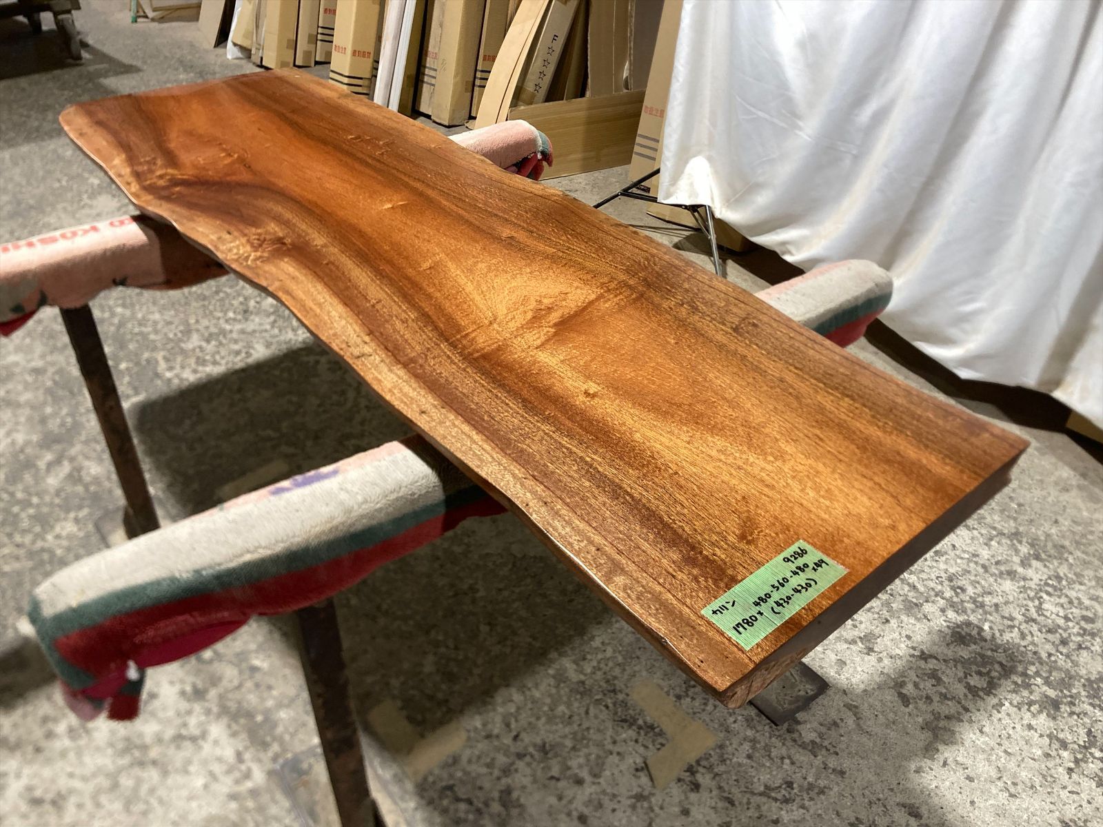 本花林9286 一枚板無垢材 1780x480-560-480x49mm ダイニング ローテーブル センターテーブル 天板 花梨 カウンター 店舗内装