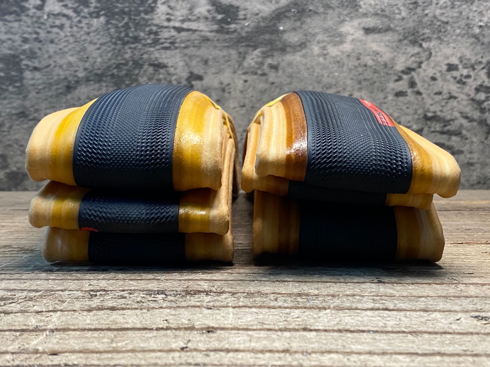 クリンチャータイヤ