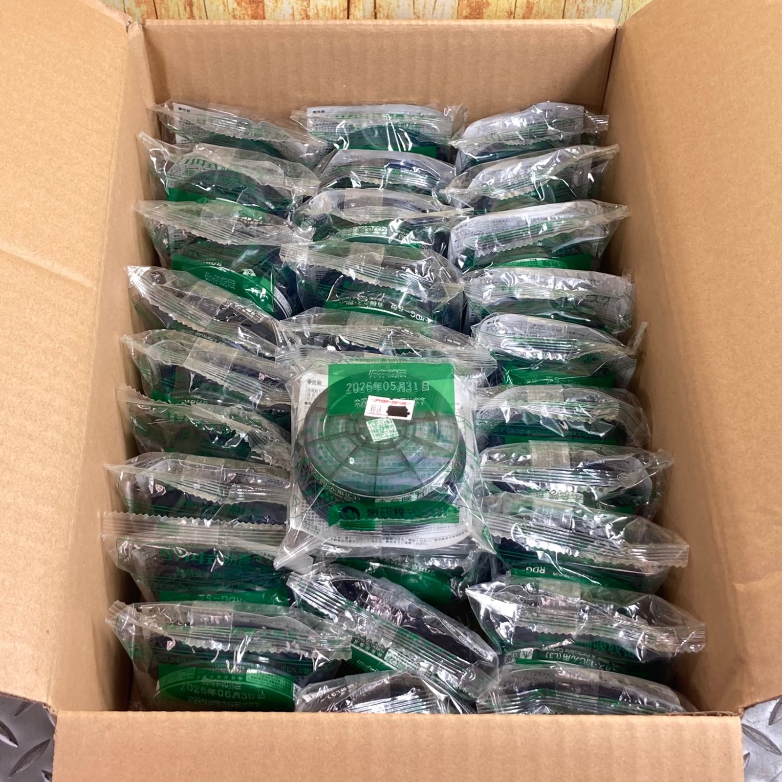 新品 未使用 KOKEN サカヰ式 興研 防毒マスク HV-22  AH-12462新品未使用品 KOKEN 興研 サカヰ式 防じんマスク用 RDG-5