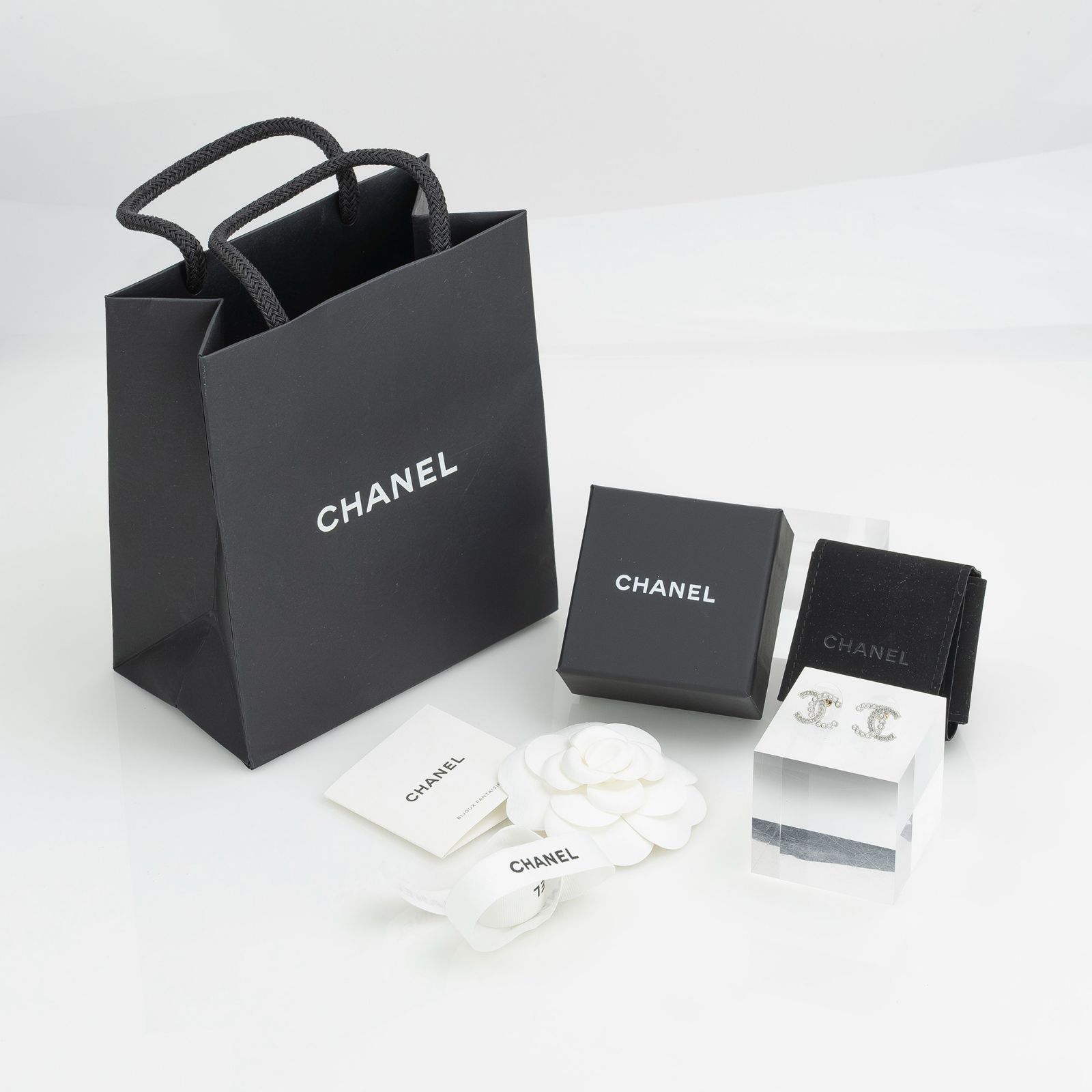 シャネル CHANEL ピアス ココマーク パール＆ラインストーン シルバー 