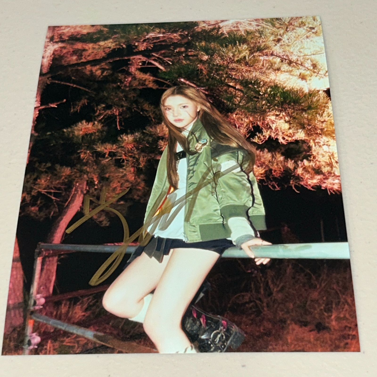 Hearts2Hearts ジュウン 直筆サイン スチール写真(2Lサイズ) - メルカリ