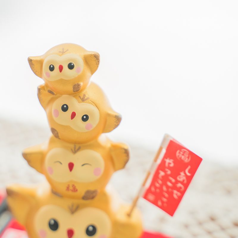 薬師窯　彩耀ふく福金まねき(ふくろう 小)  可愛い  商売繁盛 縁起物 雑貨 おしゃれ 飾り 玄関飾り 開運インテリア ギフト プレゼント かわいい おしゃれ 新築祝い お祝い  父の日 敬老の日 記念品