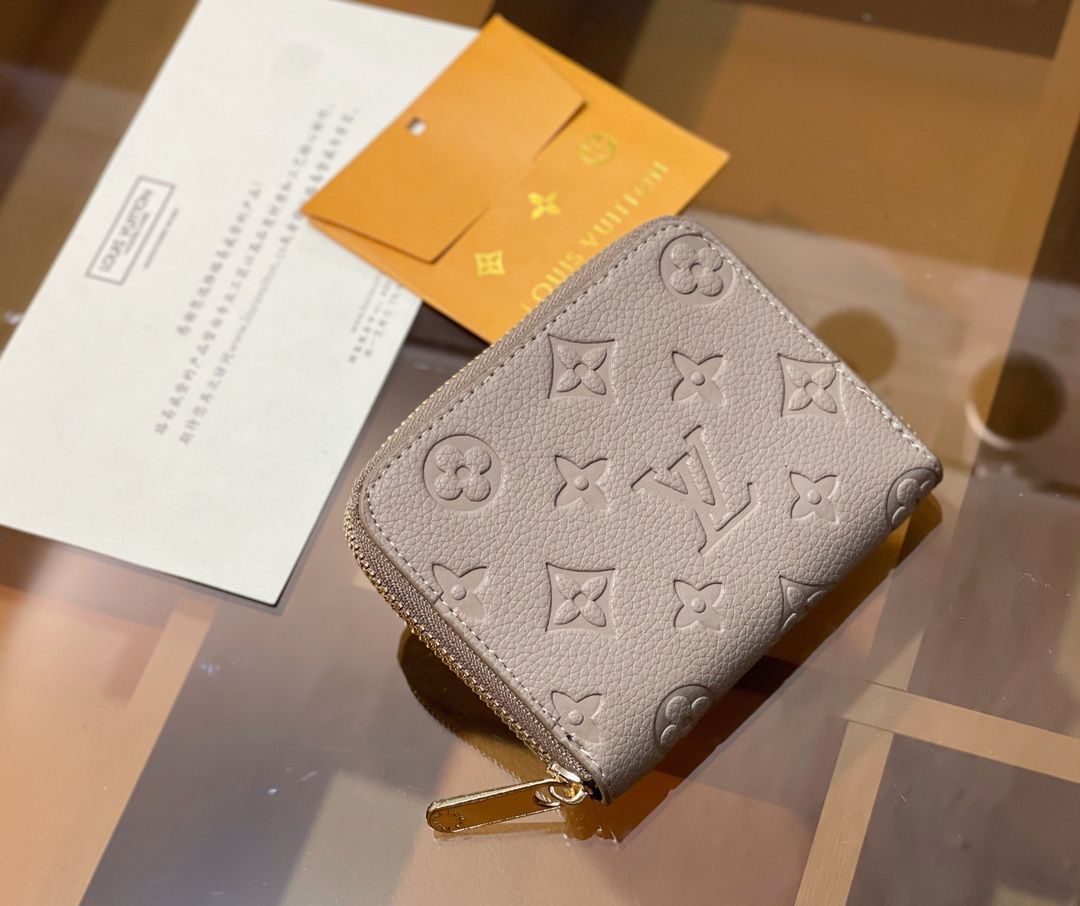 VUITTON