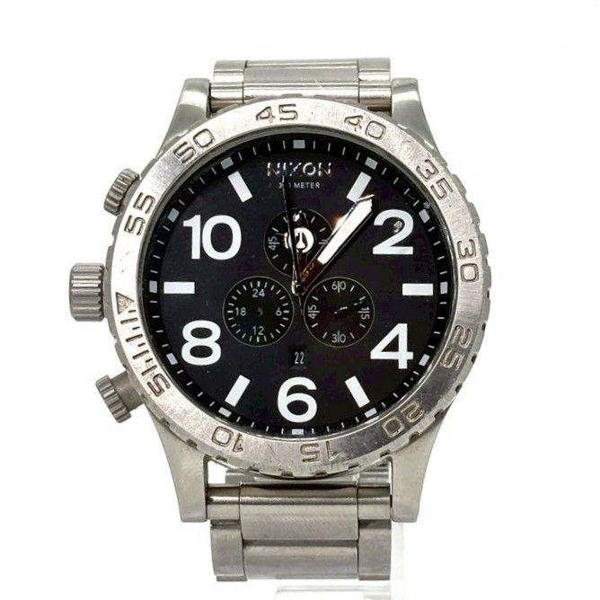 美品　Nixon ニクソン 51-30 クロノグラフ　青文字盤　レアカラー　希少 NIXON 51-30 クロノグラフ マットシルバー 稼動中 中古品 希少品