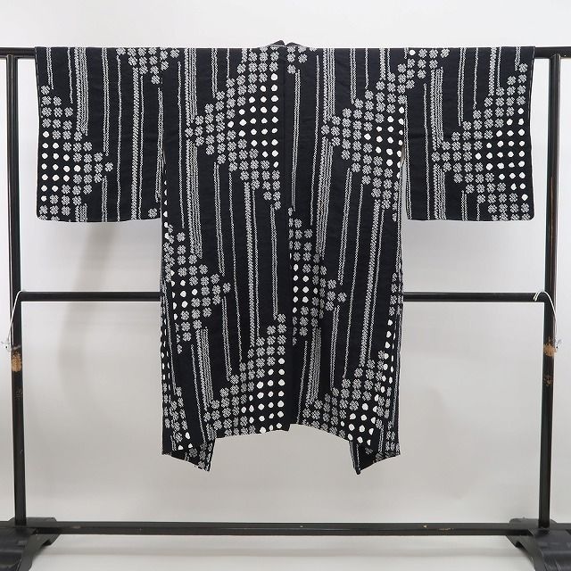 ❁tomihisa❁ 絞り モノトーン 着物 正絹 心密かにほくそ笑む 今をときめく素敵な和モダン 仕付け糸付 ロング丈 長羽織 6960