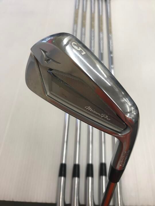 MIZUNO - 【美品】ミズノプロ 719アイアン DG 95  S200 中古】Mizuno Pro 719 アイアン Dynamic Gold 95 28 S200 CD