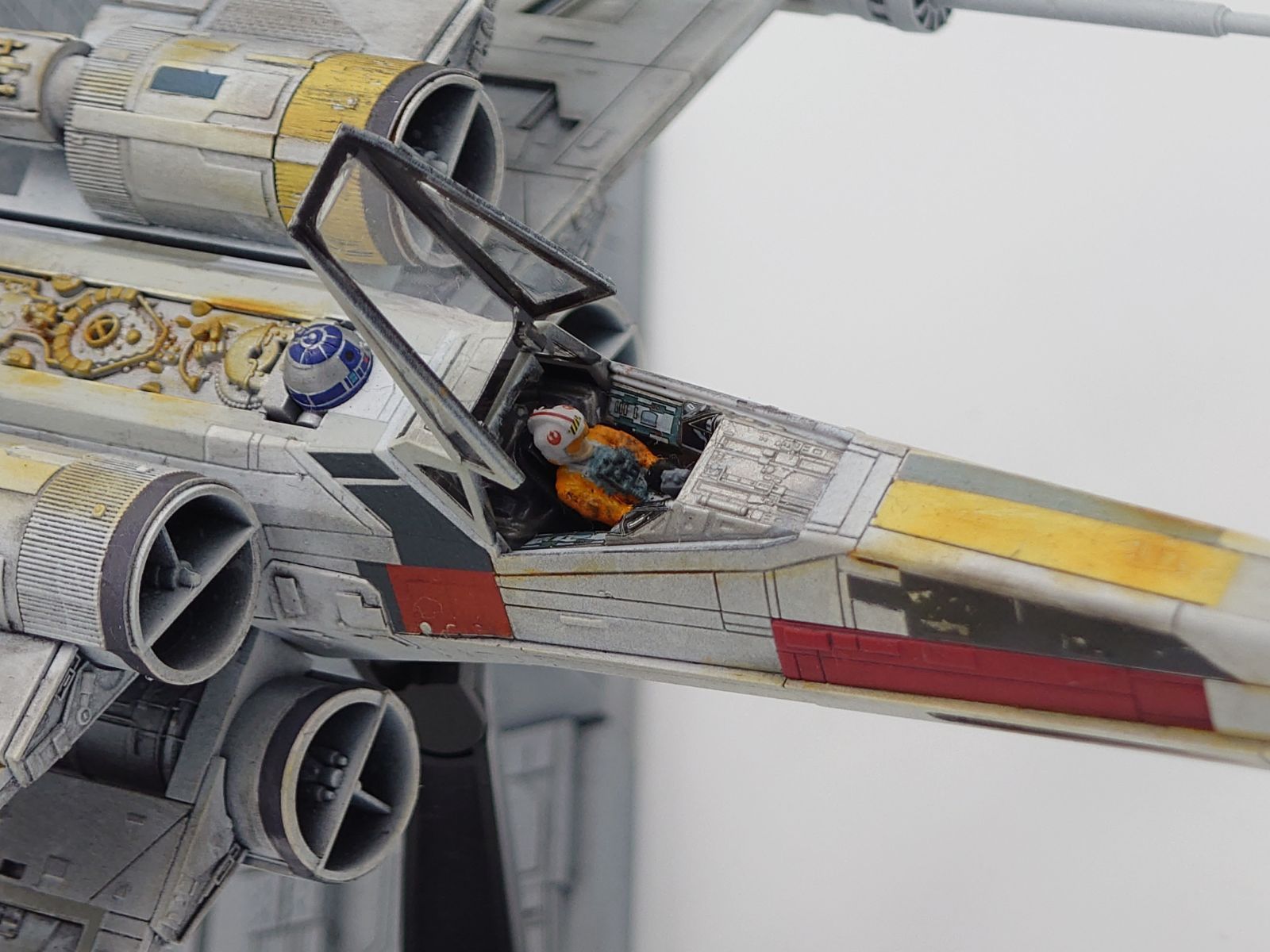 スターウォーズ プラモデル Xウイング レッド5 ルーク機 1/72 塗装完成品 検 新たなる希望 フィギュア STARWARS 2023年最終在庫  - メルカリ