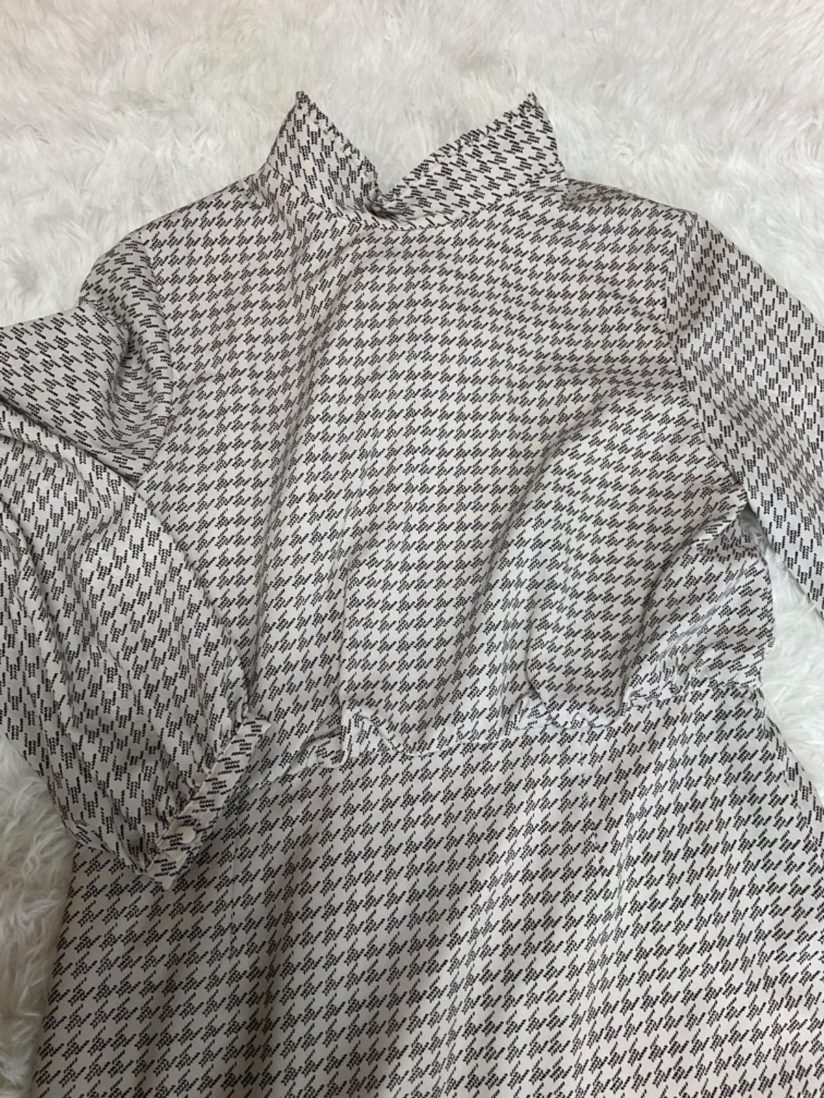 アンタイトル レトロ ボウタイ ワンピース