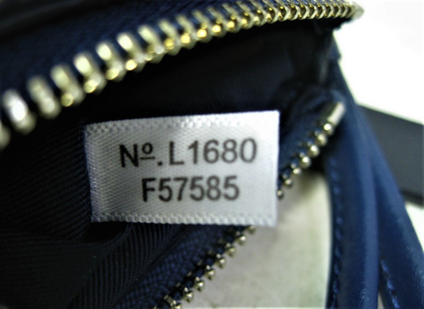 コーチCOACH小物入ポーチ財布 ダブルファスナー付 F57585 L1680