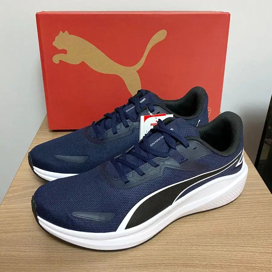 PUMA プーマ 290mm スニーカー ランニングシューズ ネイビー