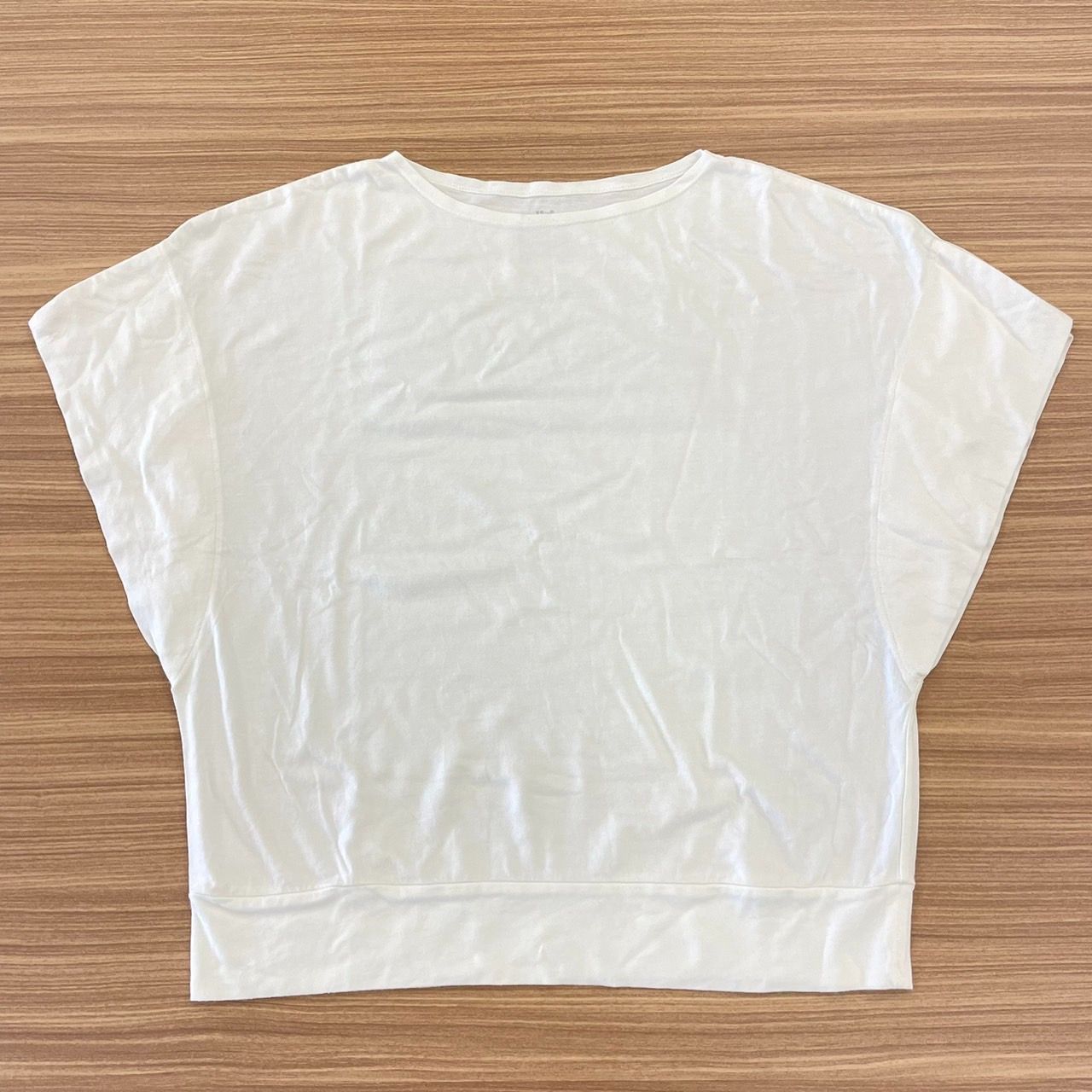 OFF-WHITE Tシャツ・カットソー レディース オフホワイト 中古　古着 OFF WHITE（オフホワイト)中古・古着オンライン通販 | Kindal
