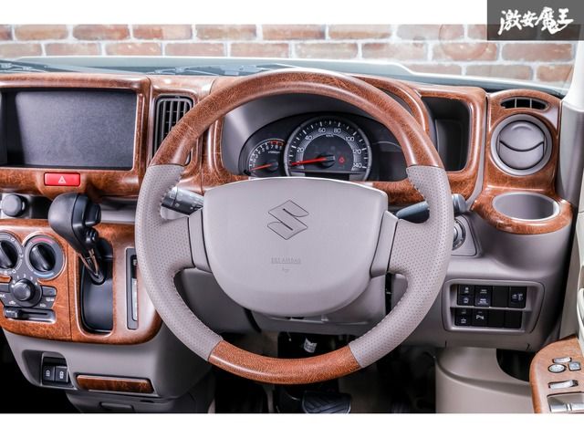 WANGAN357 TRH KDH 200 ハイエース 4型 DX 標準 ナロー インテリアパネル マット木目ウッド 茶木目 室内パネル 貼り付けタイプ WANGAN357 TRH KDH 200 ハイエース 4型 標準 ナロー マット木目ウッド